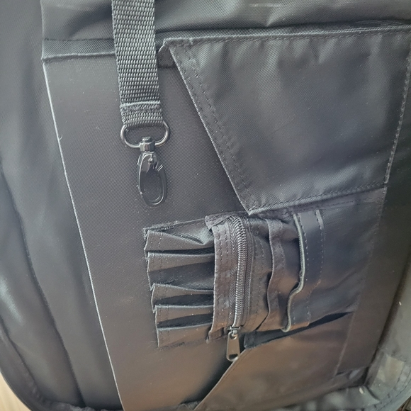 Duluth Trading Co. Brief Case - Picture 4 of 11